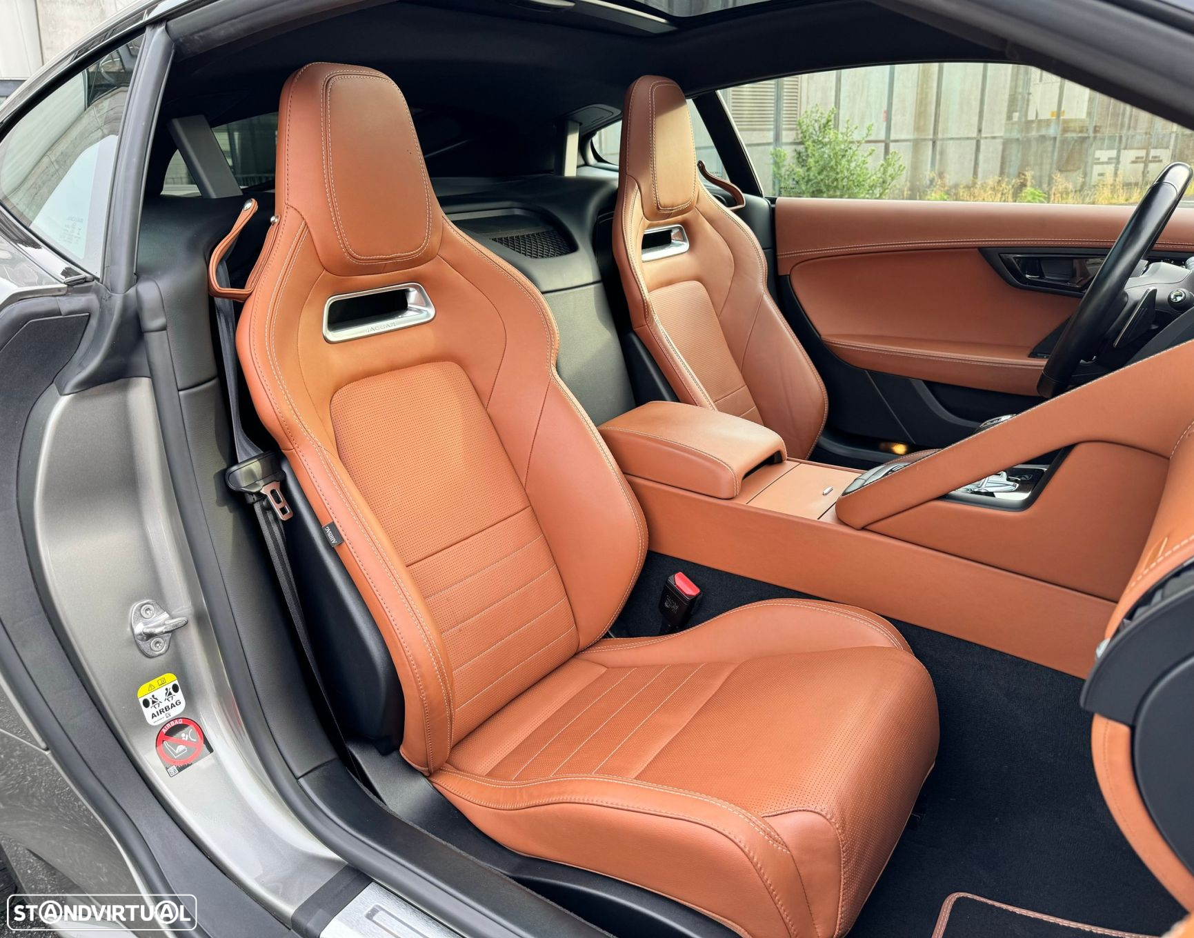 Jaguar F-Type 2.0 i4 R-Dynamic - 33