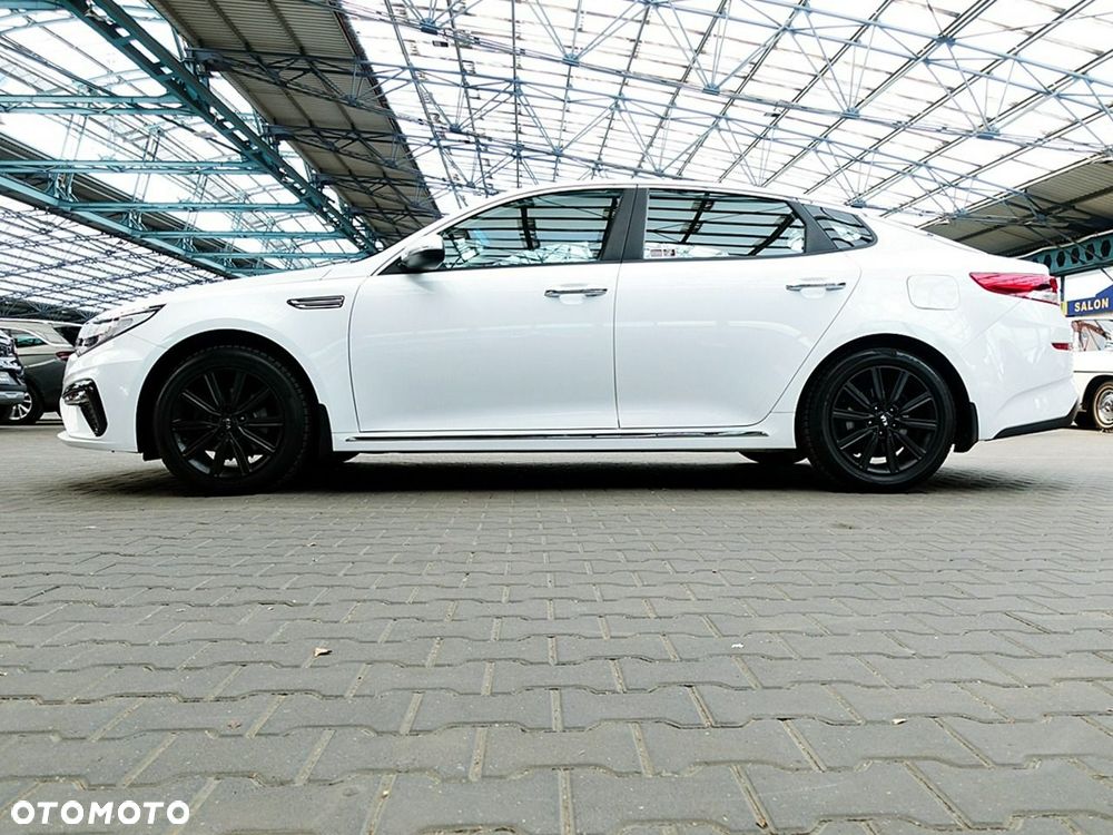 Kia Optima - 7