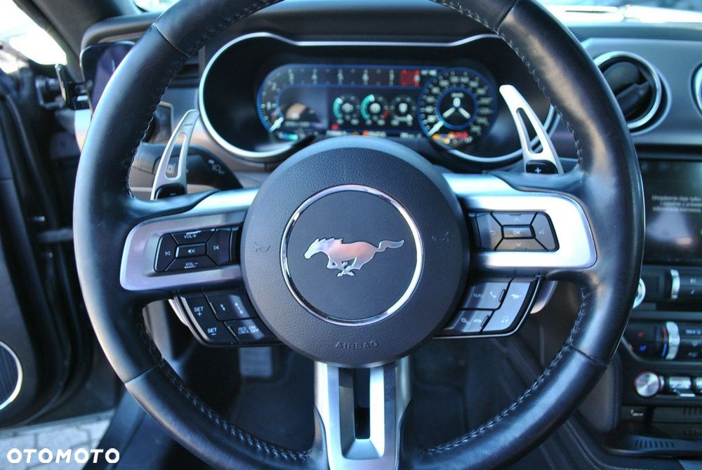 Ford Mustang - 12