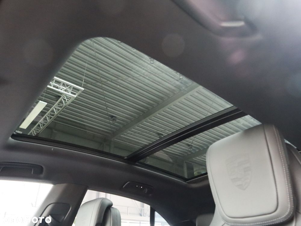 Porsche Macan - 29