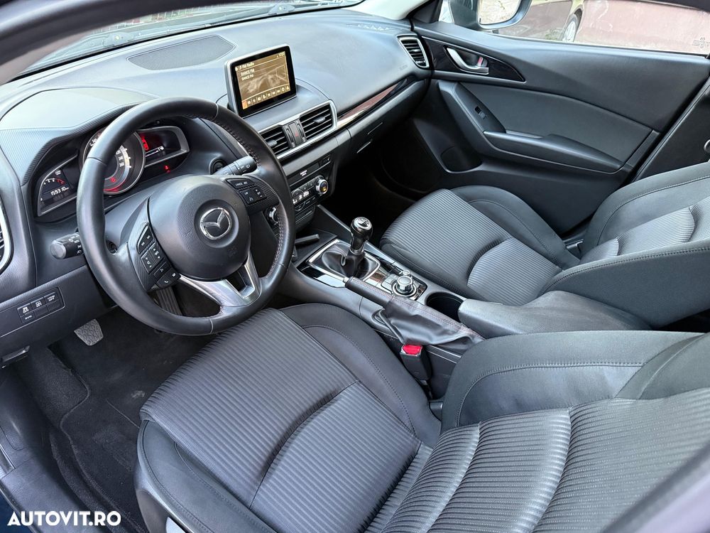Mazda 3 - 6