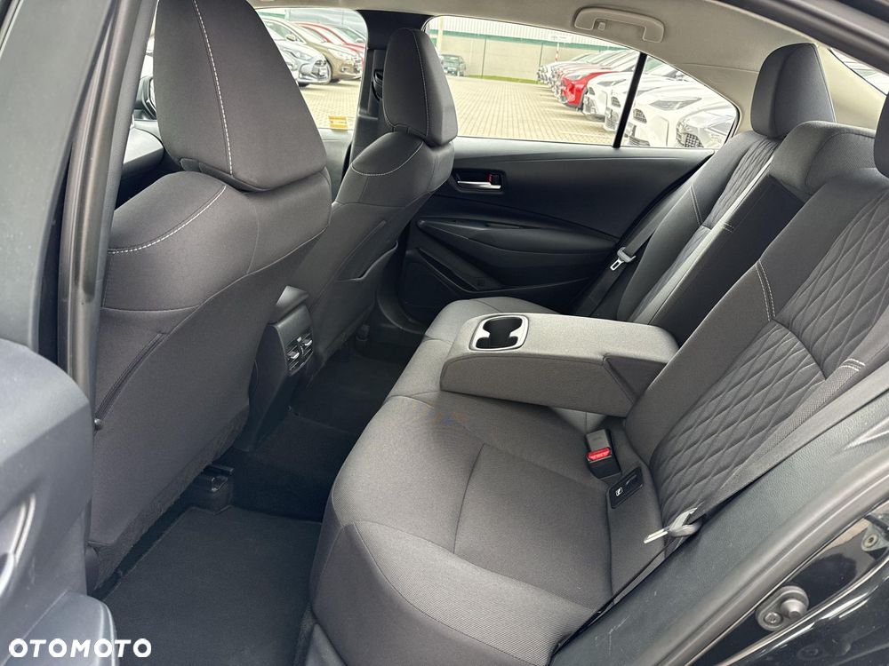 Toyota Corolla - 11