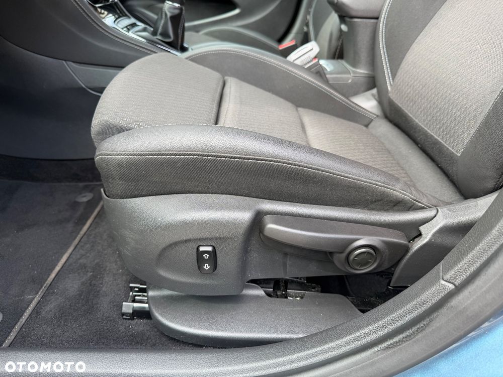 Opel Astra 1.4 Turbo Innovation - 17