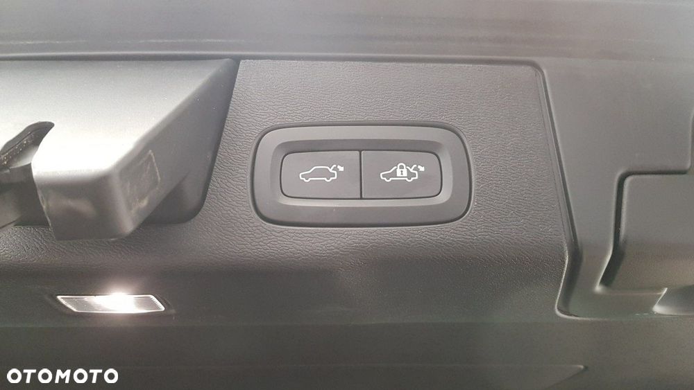 Volvo XC 60 - 24
