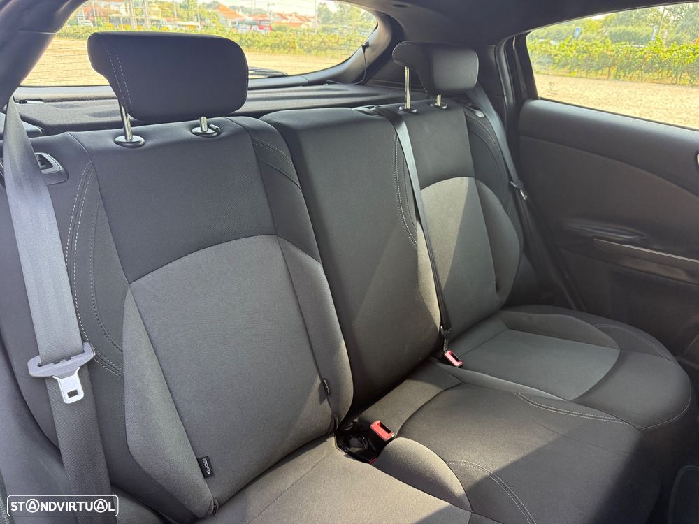Alfa Romeo Giulietta 1.6 JTDM Sport - 12