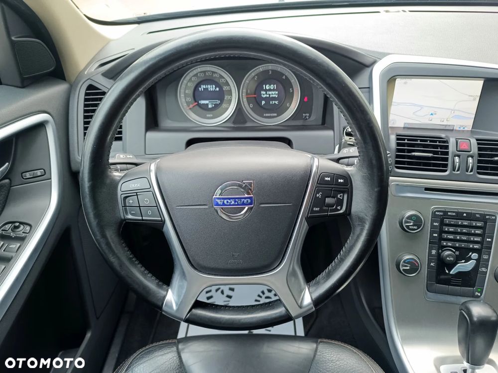 Volvo XC 60 D4 Geartronic Momentum - 30