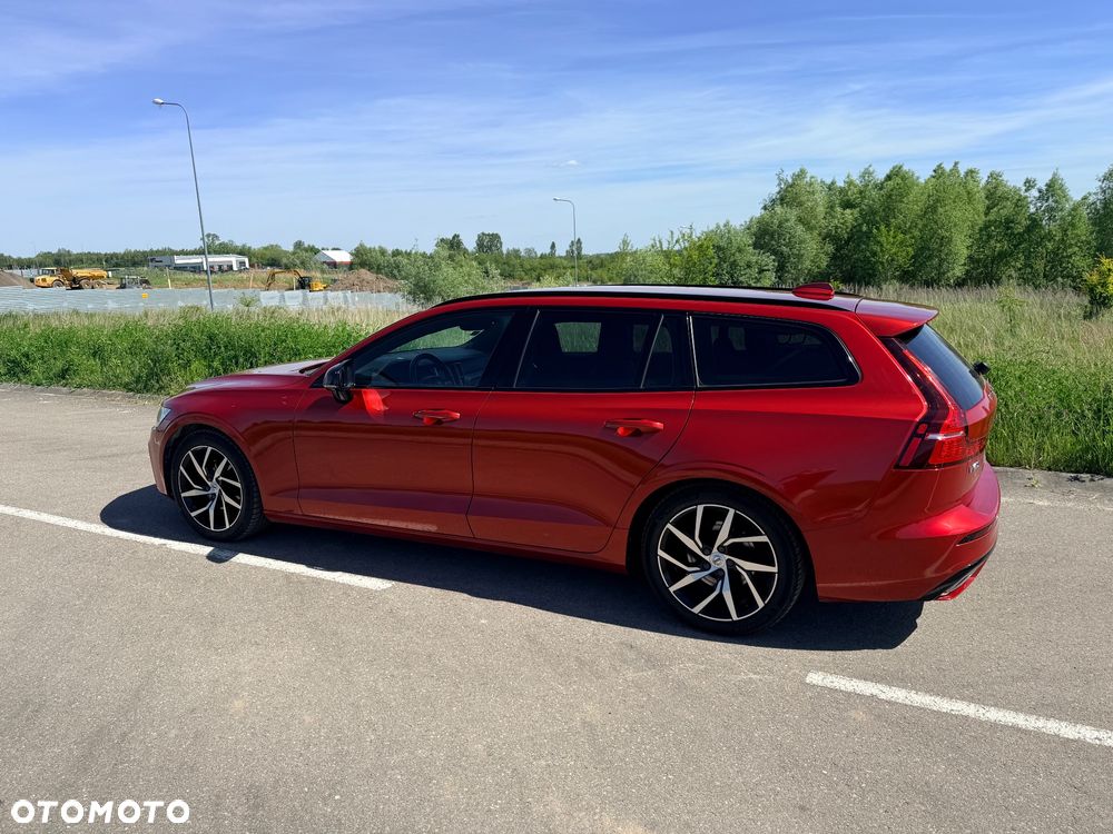 Volvo V60 B4 D R-Design - 8