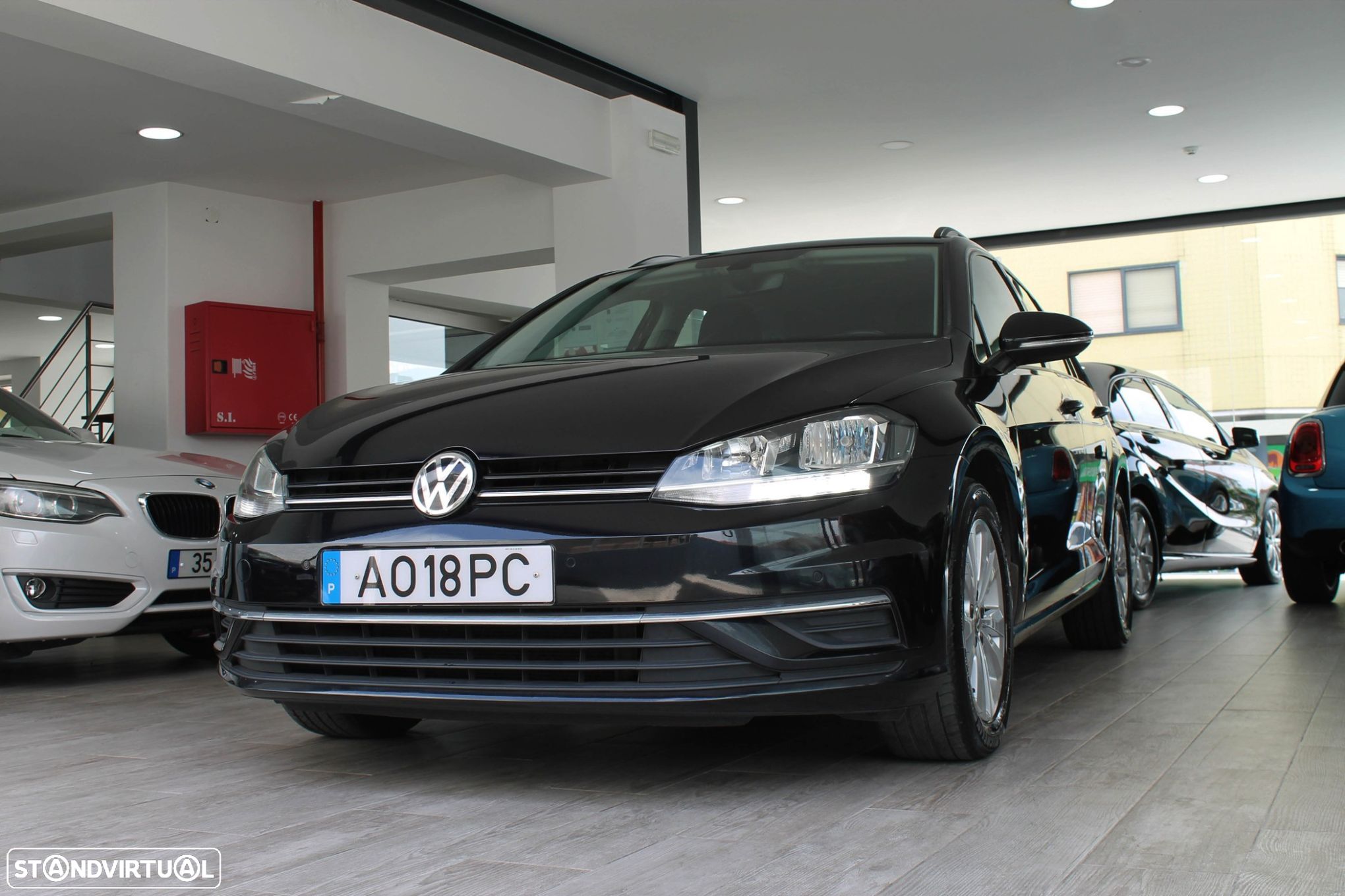 VW Golf Variant 1.6 TDi Confortline DSG - 1