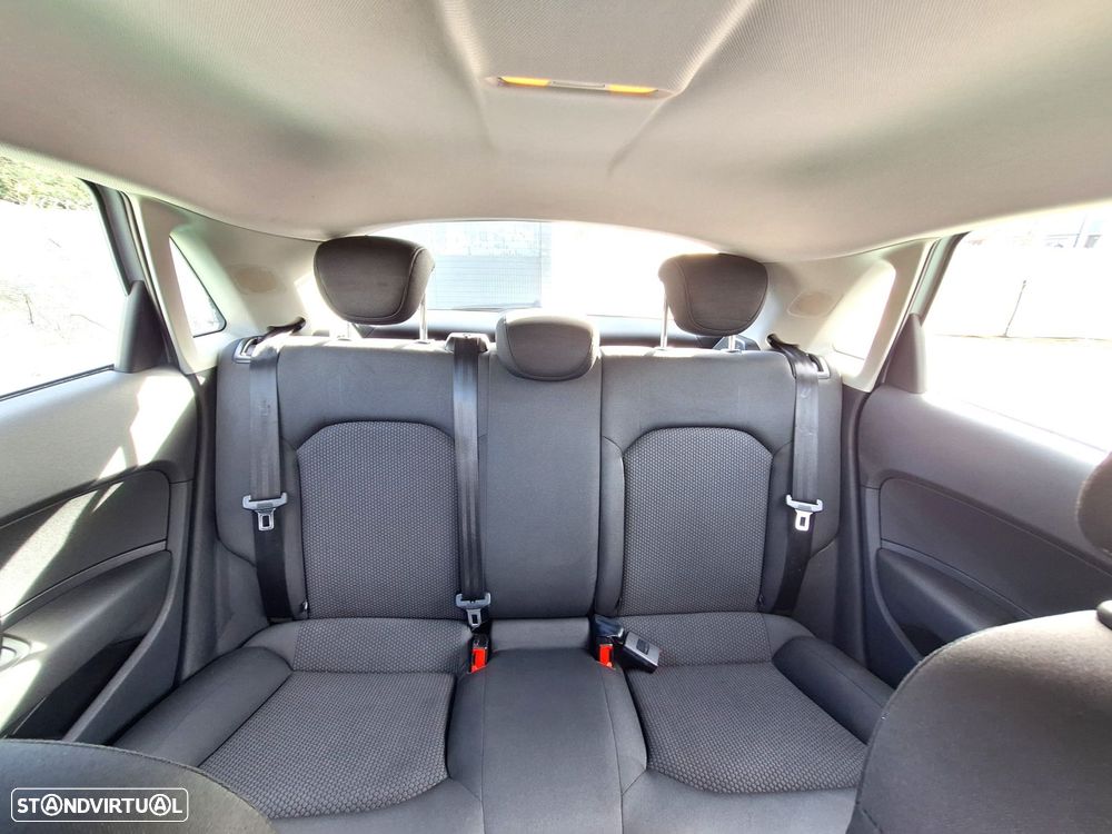 Audi A1 1.2 TFSI Attraction - 7