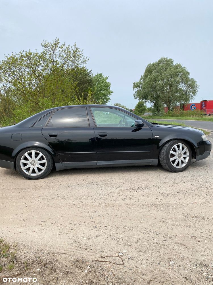 Audi A4 Limousine - 6
