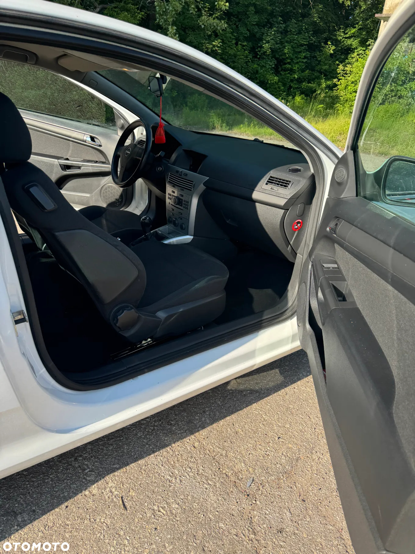 Opel Astra GTC 1.4 - 10