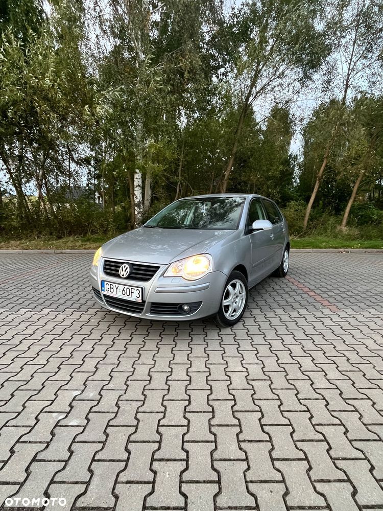 Volkswagen Polo - 1