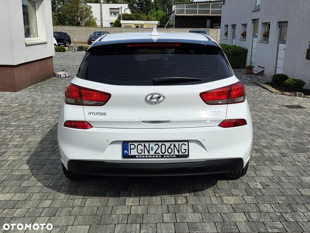 Hyundai i30 1.4 Passion - 4
