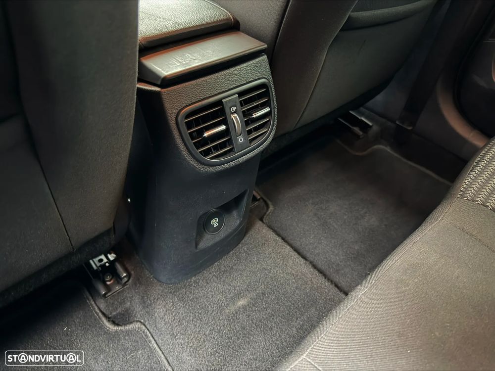 Kia XCeed 1.0 T-GDI Dynamic - 11