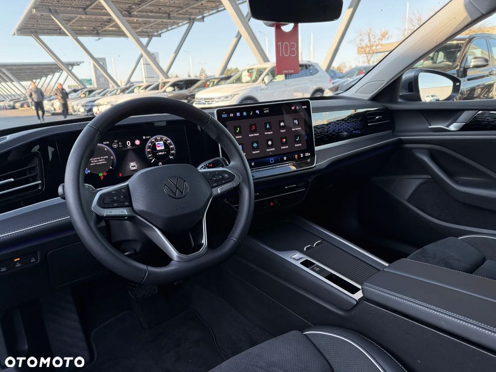 Volkswagen Passat Variant 2.0 TDI SCR Business Plus DSG - 15