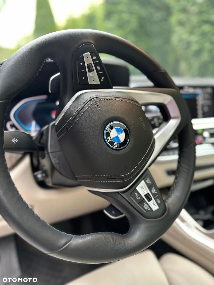 BMW X5 xDrive45e - 36