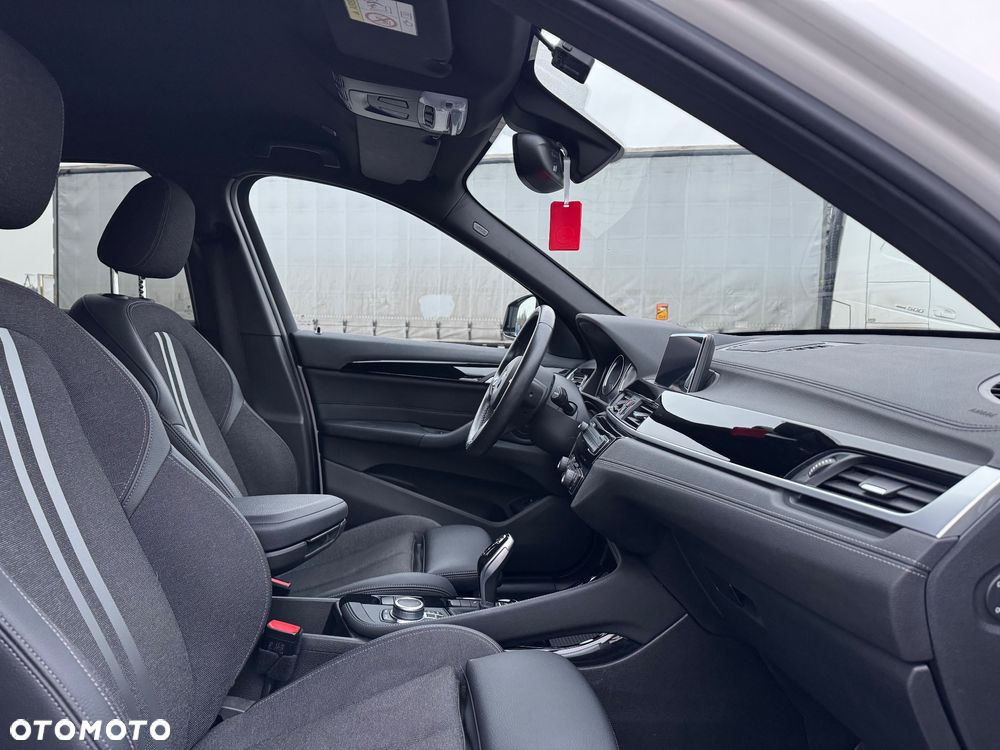 BMW X1 sDrive18d xLine sport - 20