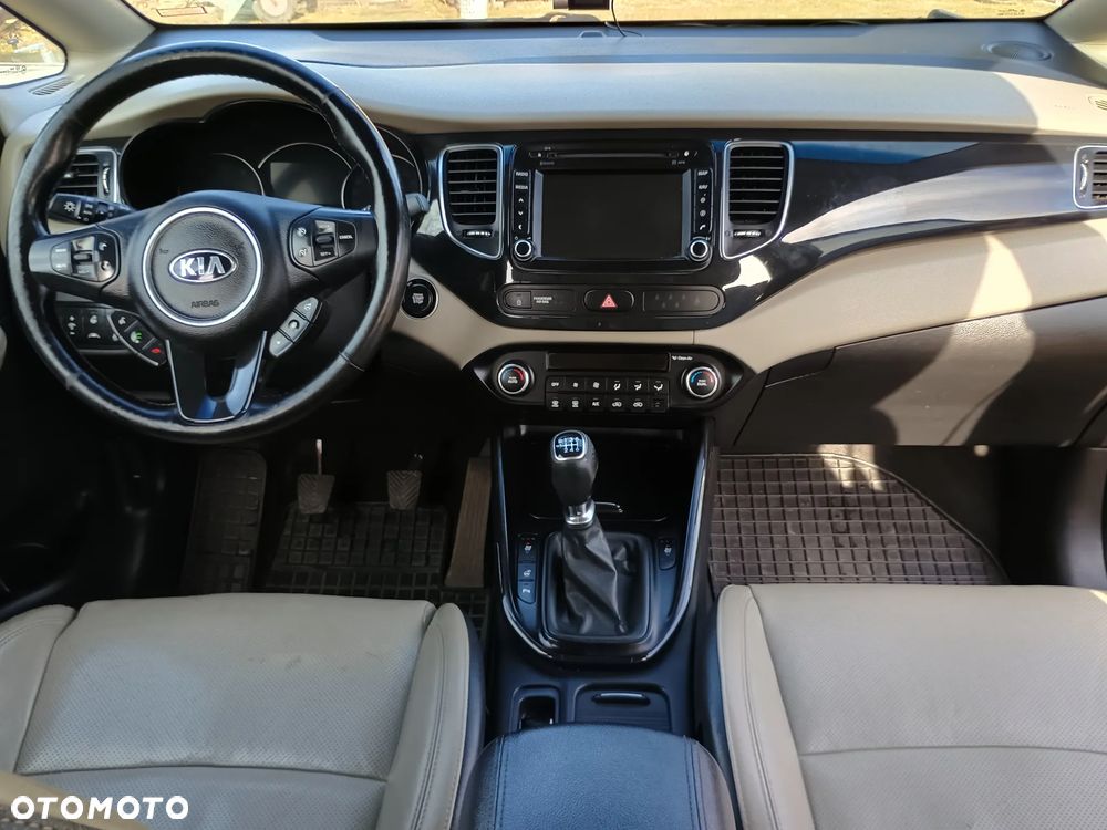 Kia Carens 1.7 CRDi XL 7os - 13