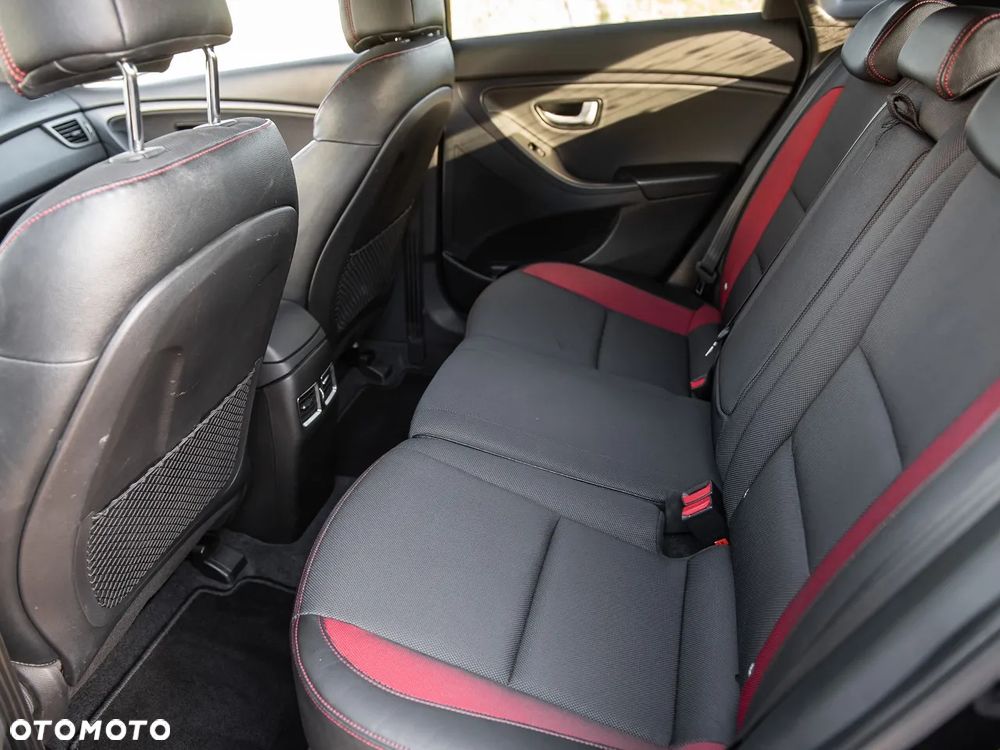 Hyundai i30 1.6 T GDI Turbo - 24