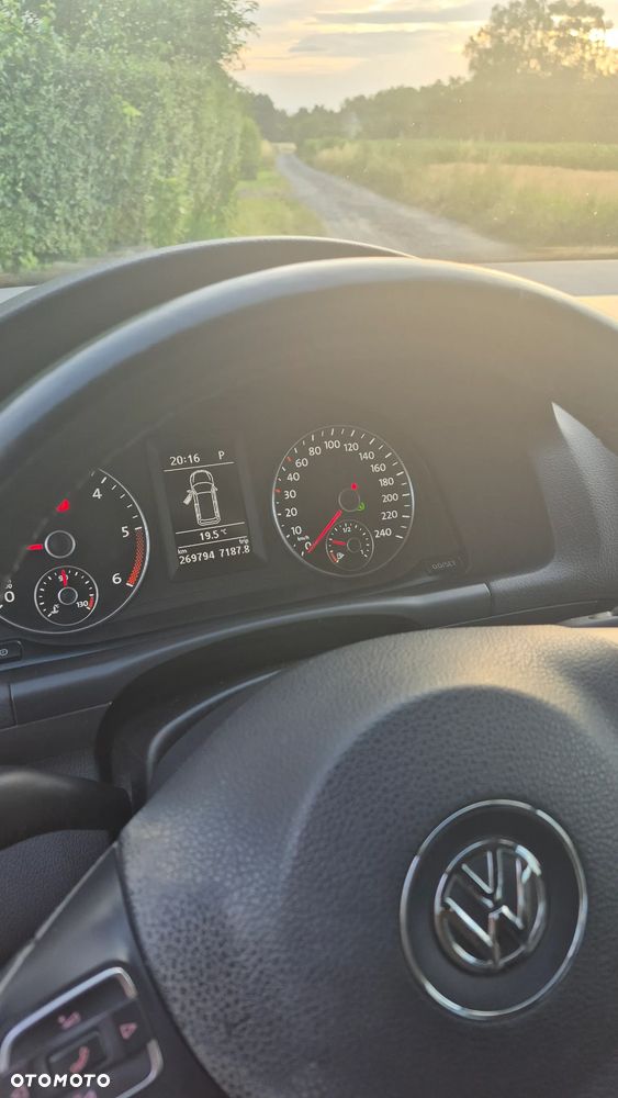 Volkswagen Touran 1.6 TDI DPF DSG Comfortline - 8