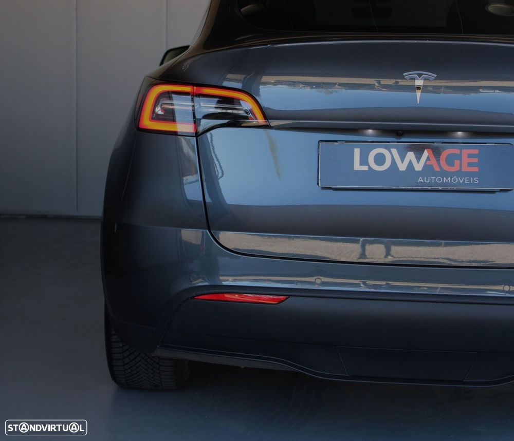 Tesla Model Y Long Range Tração Integral - 34