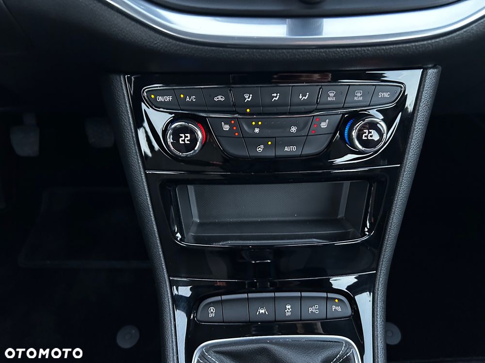 Opel Astra 1.2 Turbo Start/Stop Business Edition - 29