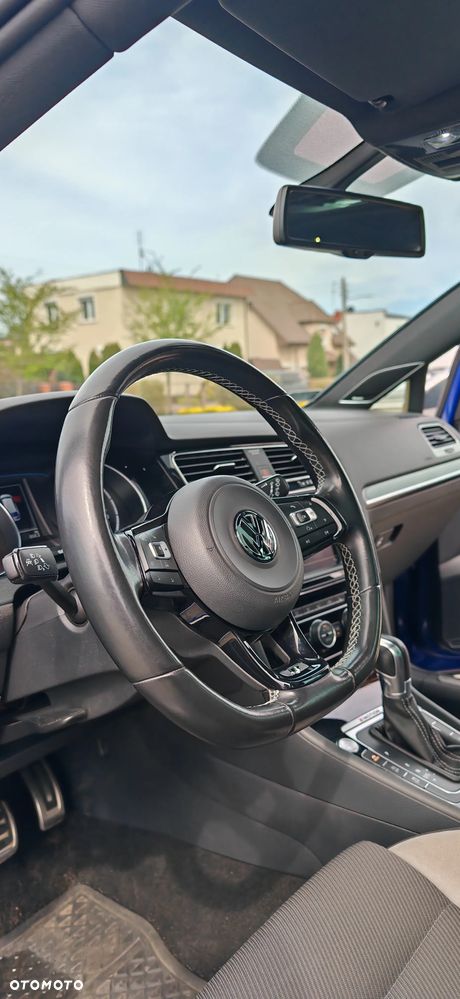 Volkswagen Golf - 8