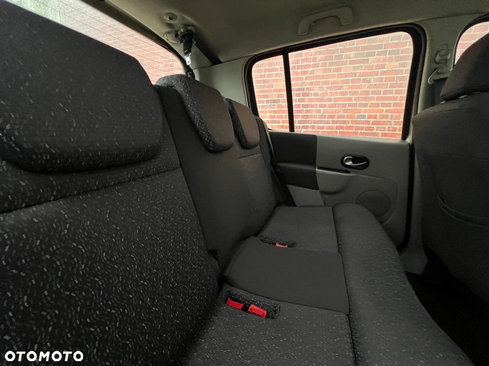 Renault Modus - 18