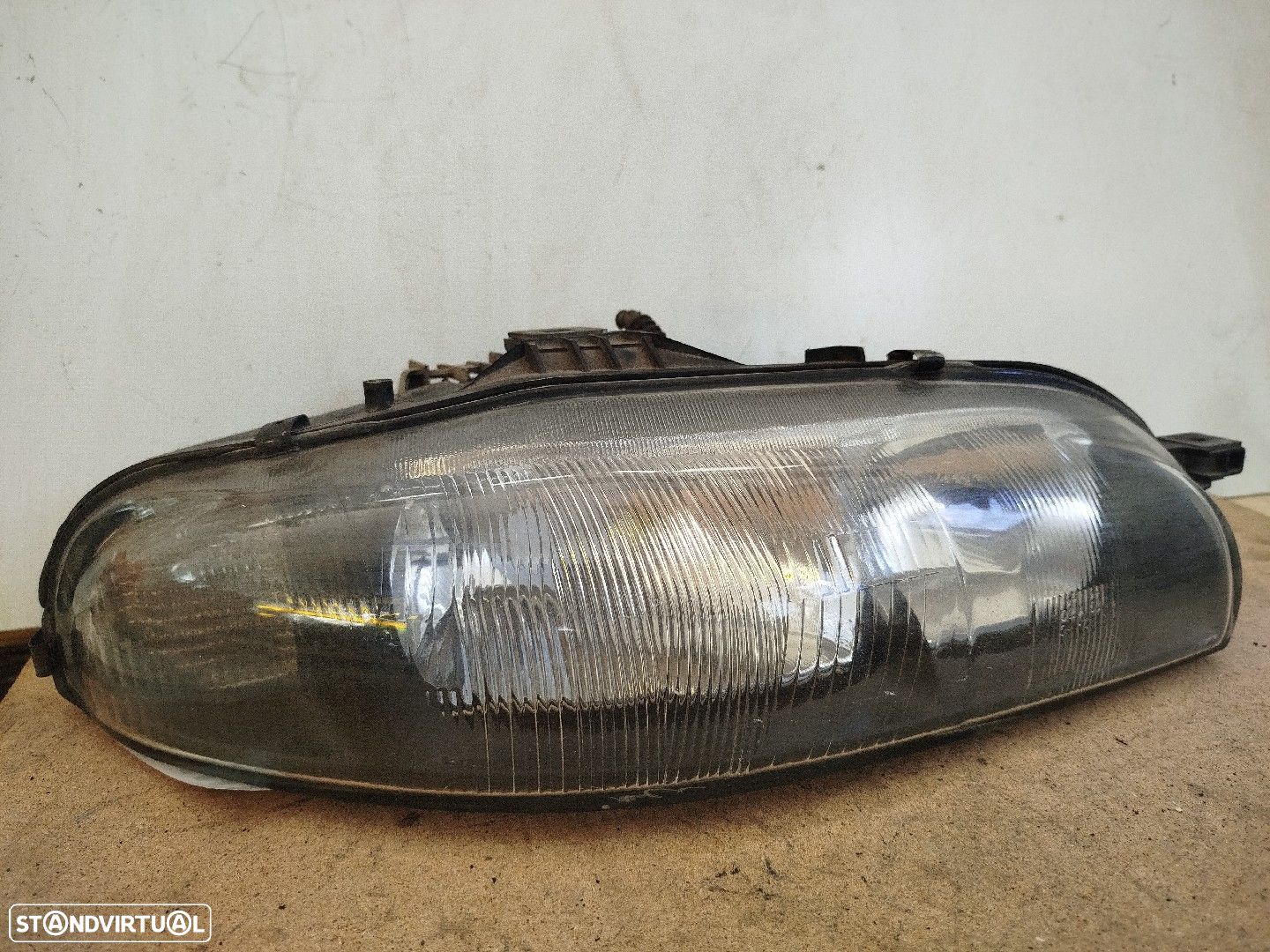 Farol/ Otica Dianteiro Dto Fiat Bravo Van (198) - 1