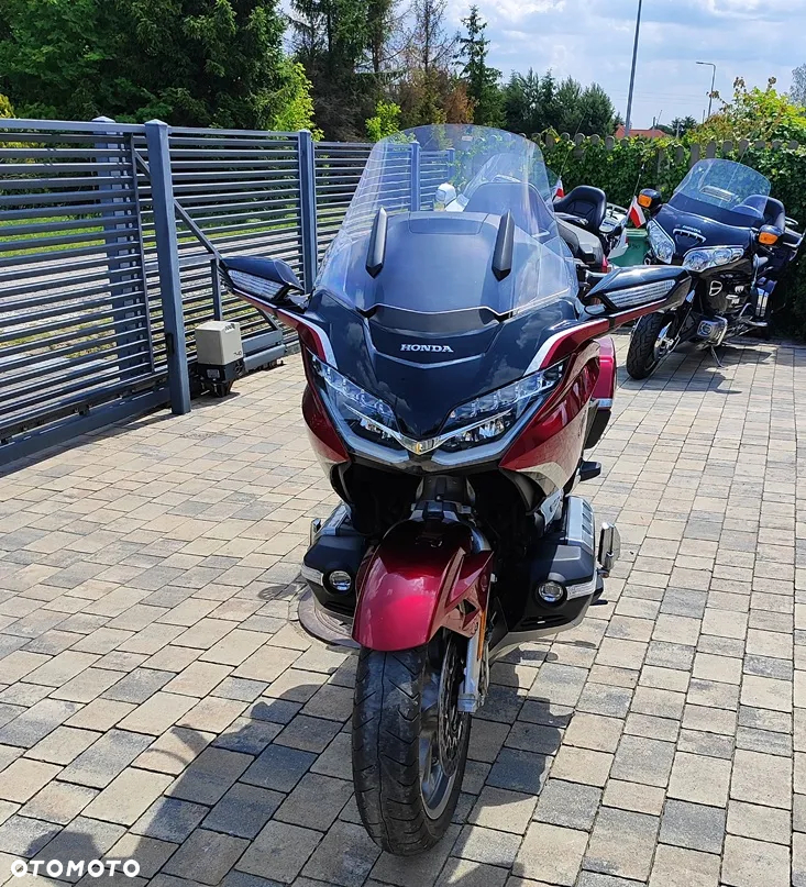 Honda GL - 24