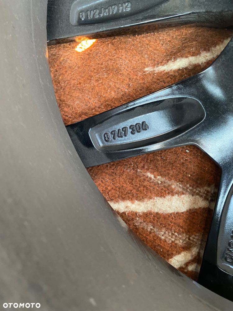 BMW IV 4 i4 G26 M pakiet M-pakiet 4 G22 G23 G24 ORYGINALNA ! felga aluminiowa 19 cali.   8.5 J x 19  8.5Jx19  5x112 5 x 112  ET35 is 35 8 1/2 J x 19  8747304 CMS 1255-4  5A504D7 BLA  032616 - 11