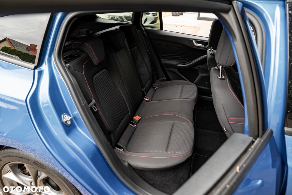 Ford Focus 1.5 EcoBlue Start-Stopp-System ST-LINE - 21