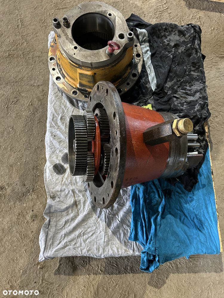 Liebherr Reduktor obrotu do koparki Liebherr A902 - 3