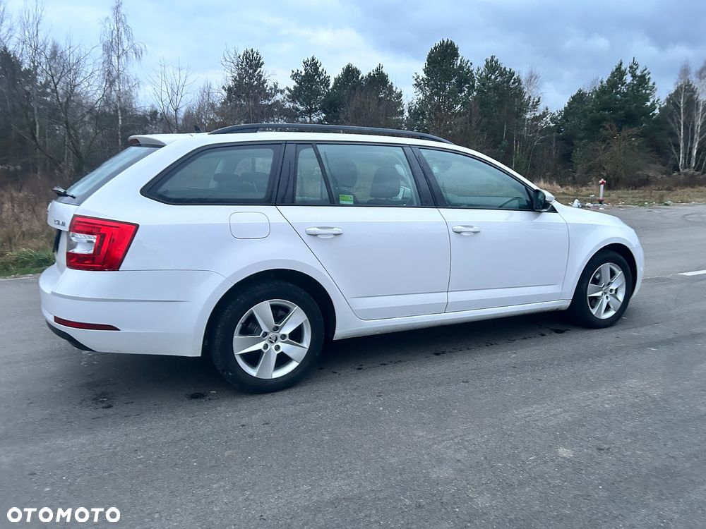 Skoda Octavia 1.6 TDI Ambition - 8