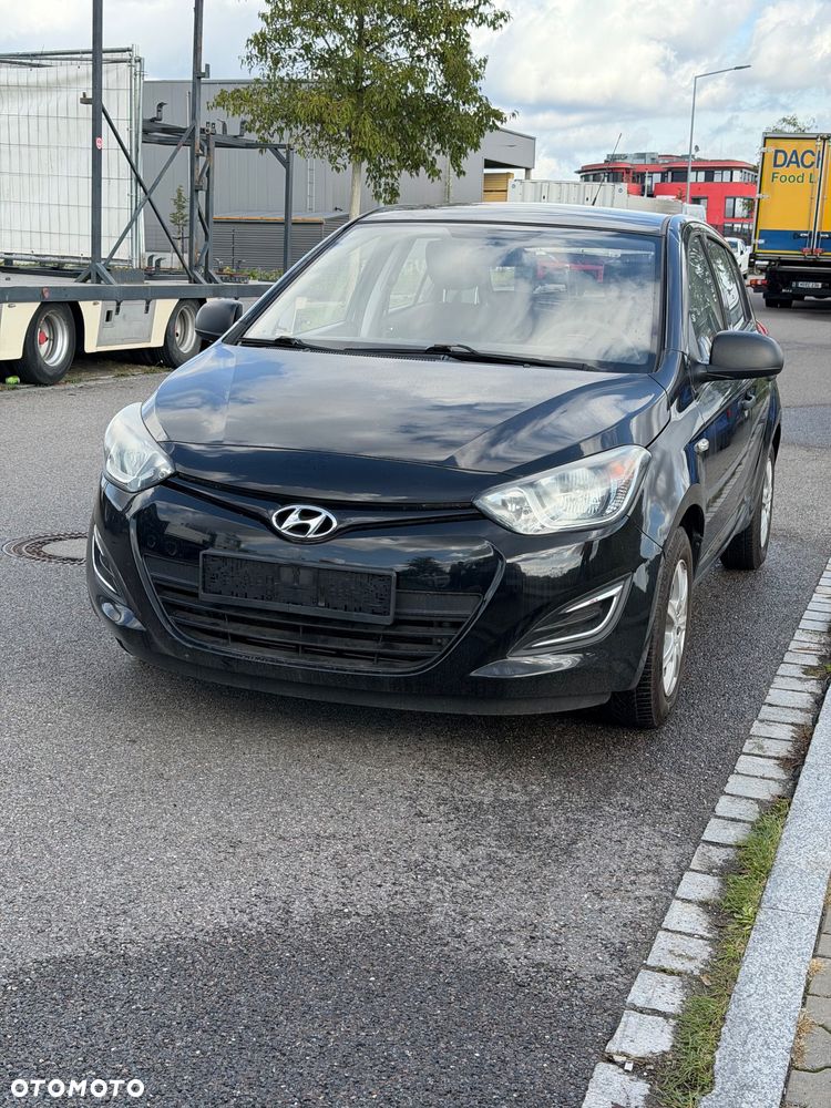 Hyundai I20 2015 photo 2