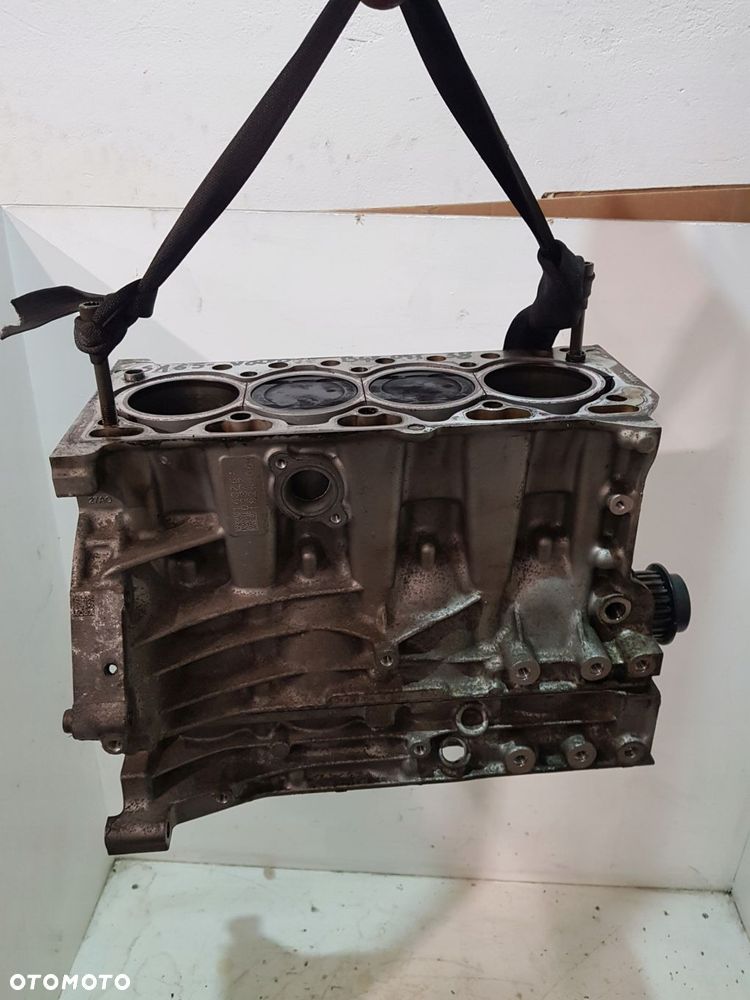 dół silnika b4204t38 volvo v60 s60 v40 2 ii 2.0 t2 drive-e 122 km - 2
