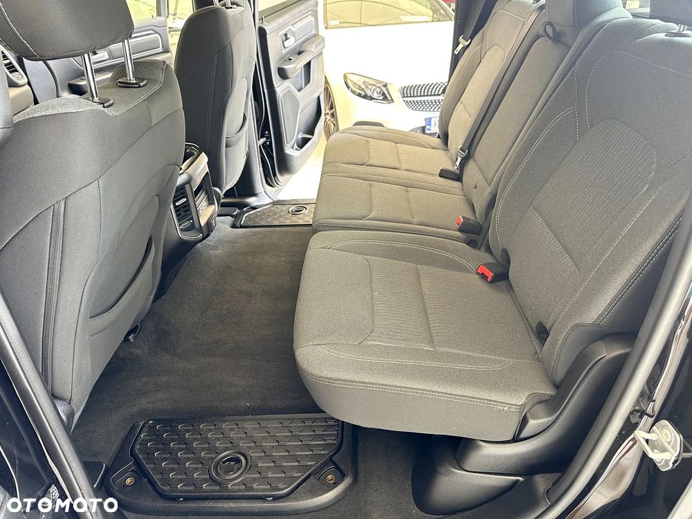 Dodge RAM 1500 5.7 4x4 - 8