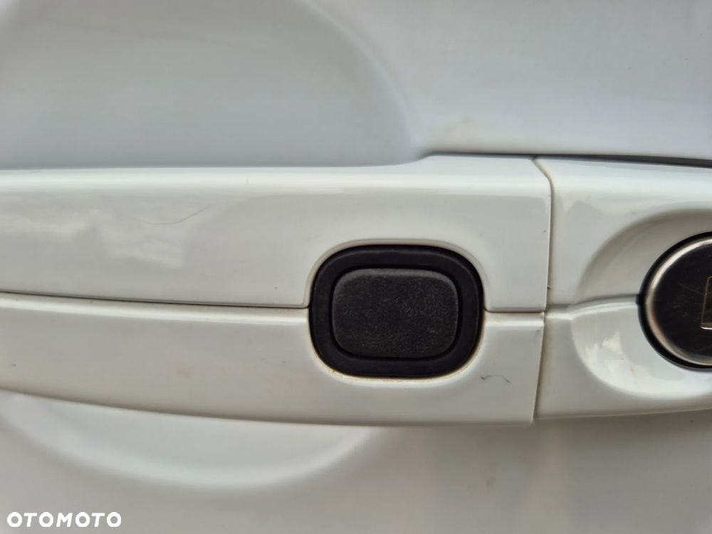 Ford Kuga 2.0 TDCi 2x4 Trend - 9