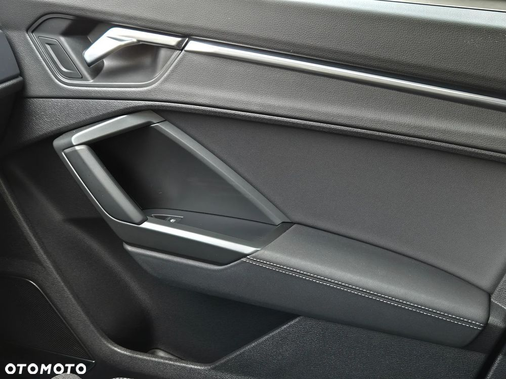 Audi Q3 35 TDI S-Line S tronic - 32