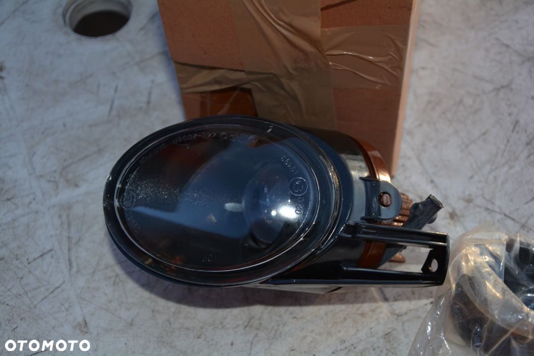 VW Passat Halogen przeciwmgielne DEPO 441-2034R-UE - 2