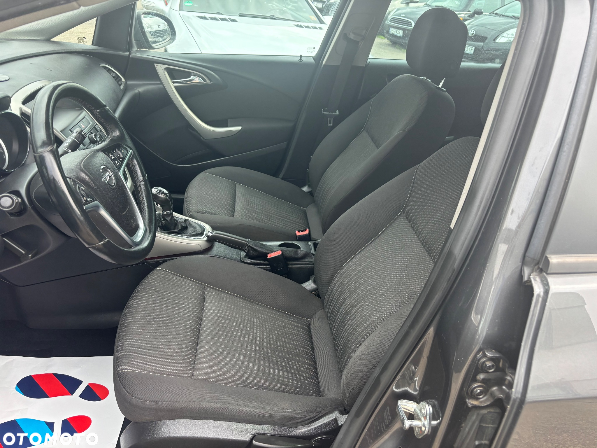 Opel Astra 1.4 Turbo Design Edition - 23