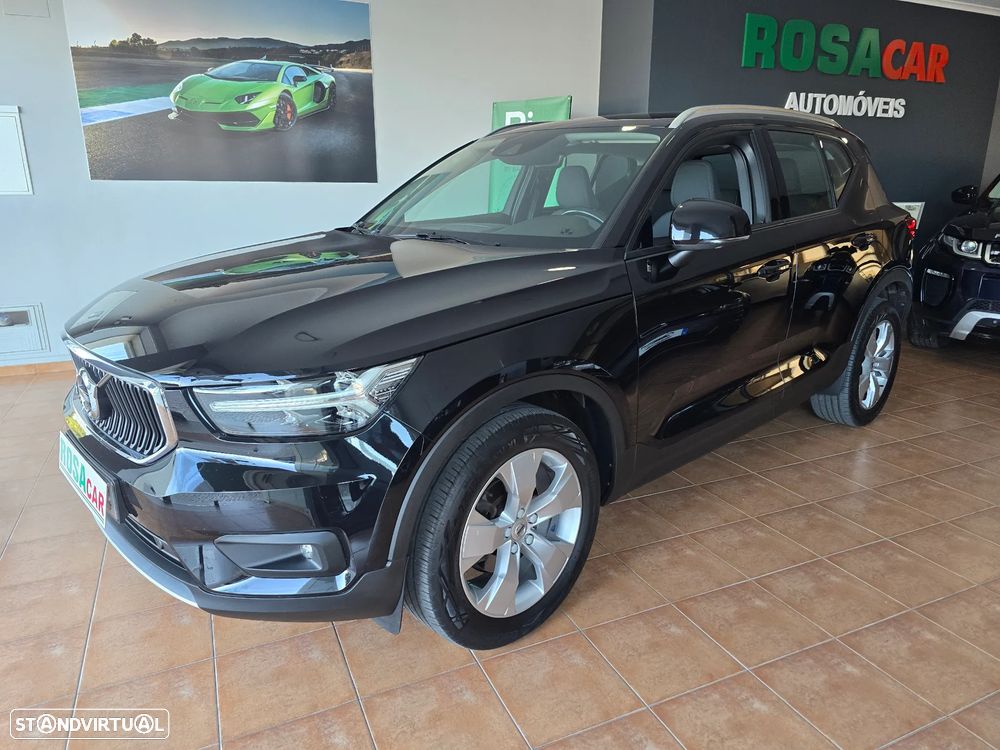 Volvo XC 40 1.5 T3 Momentum Geartronic - 1