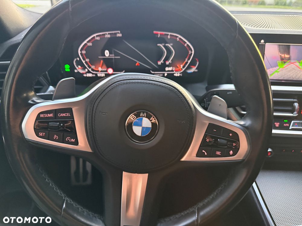 BMW Seria 3 320i M Sport sport - 32