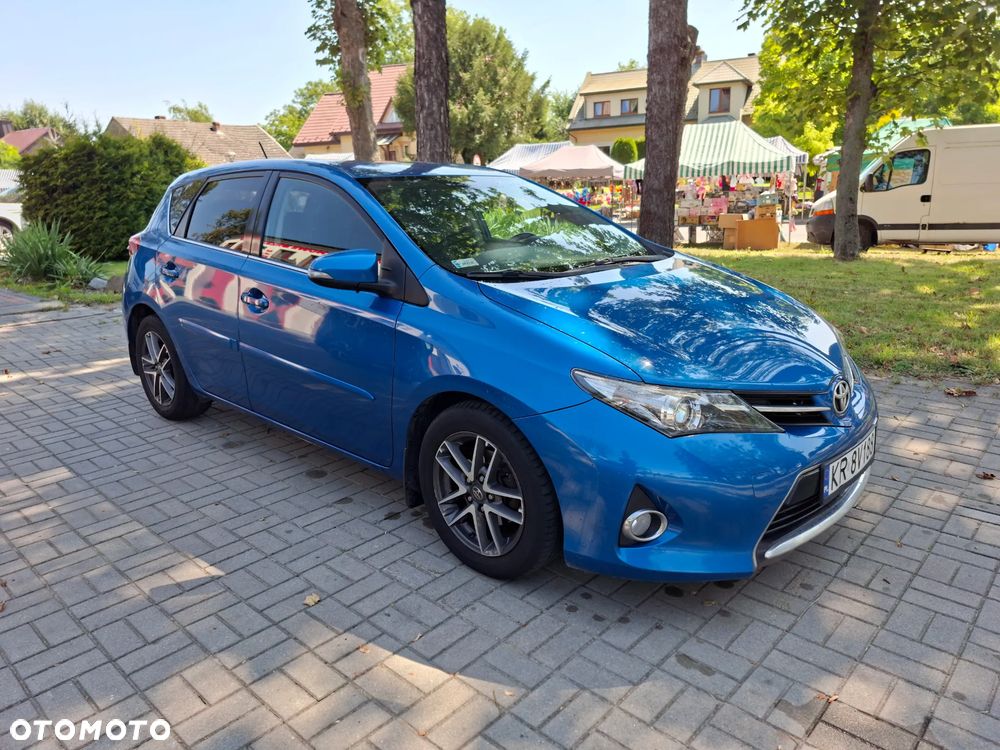 Toyota Auris - 1