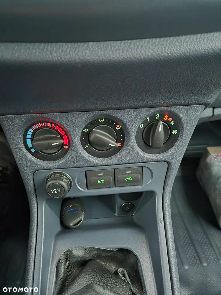 Ford Transit connect - 10