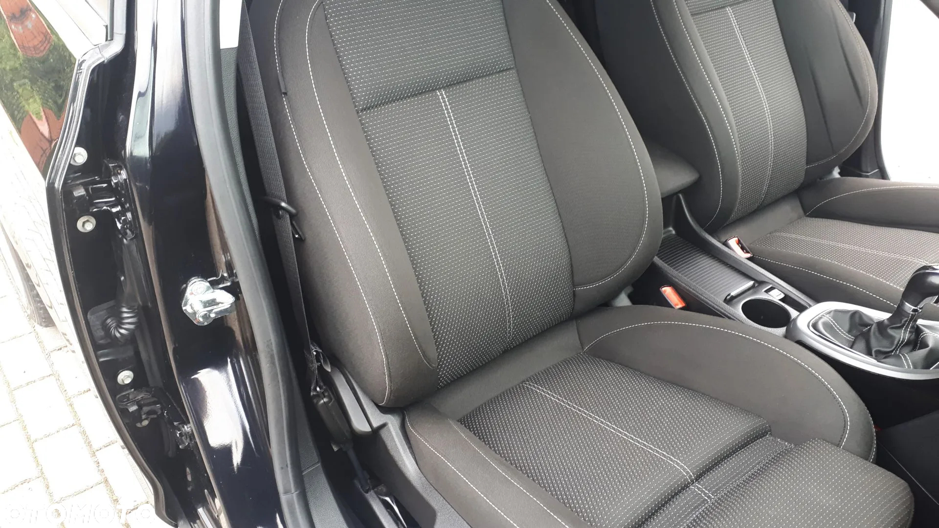 Opel Astra 1.6 Turbo Sport - 22