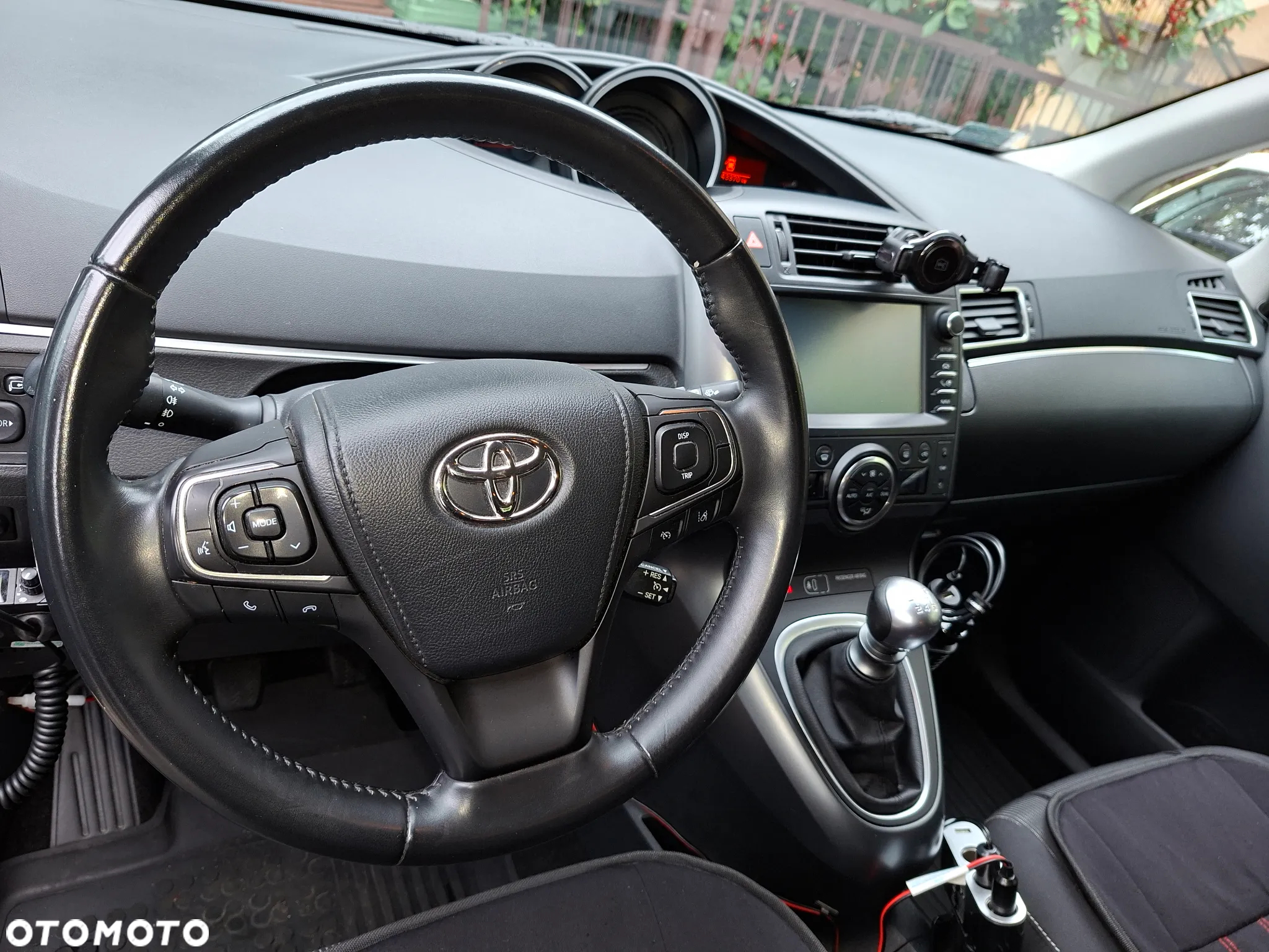 Toyota Verso 1.8 Premium - 8