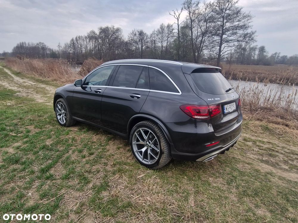 Mercedes-Benz GLC 300 4Matic 9G-TRONIC - 8