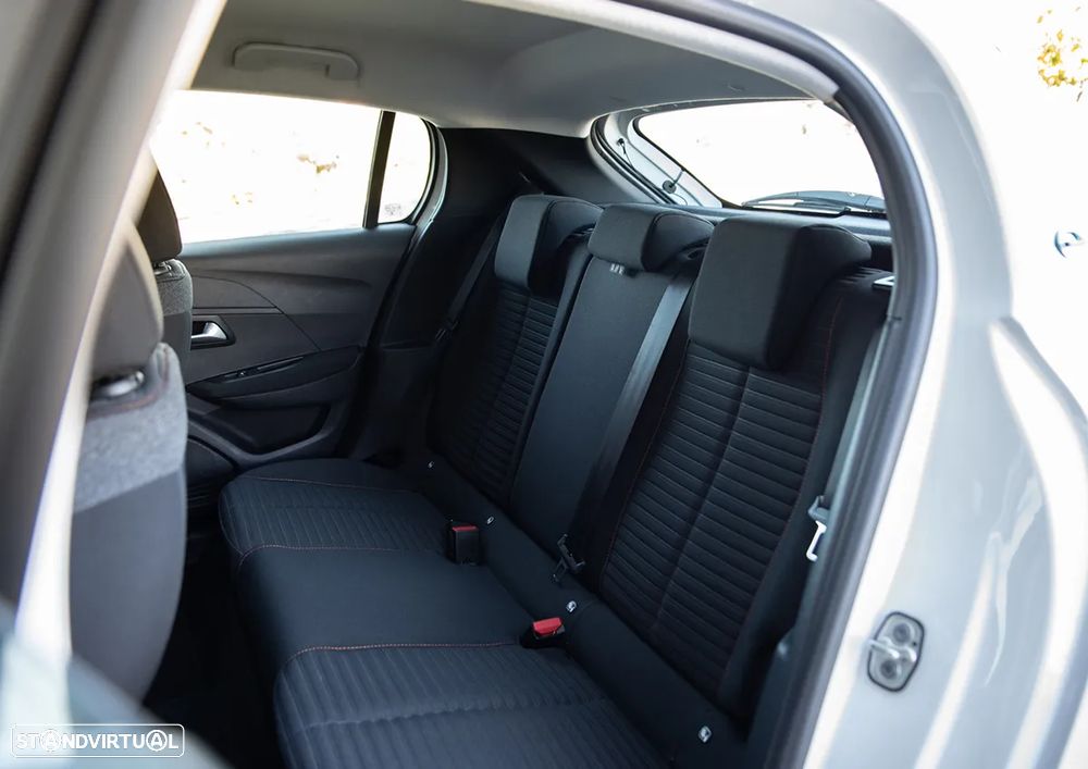 Peugeot e-208 Active Pack - 11