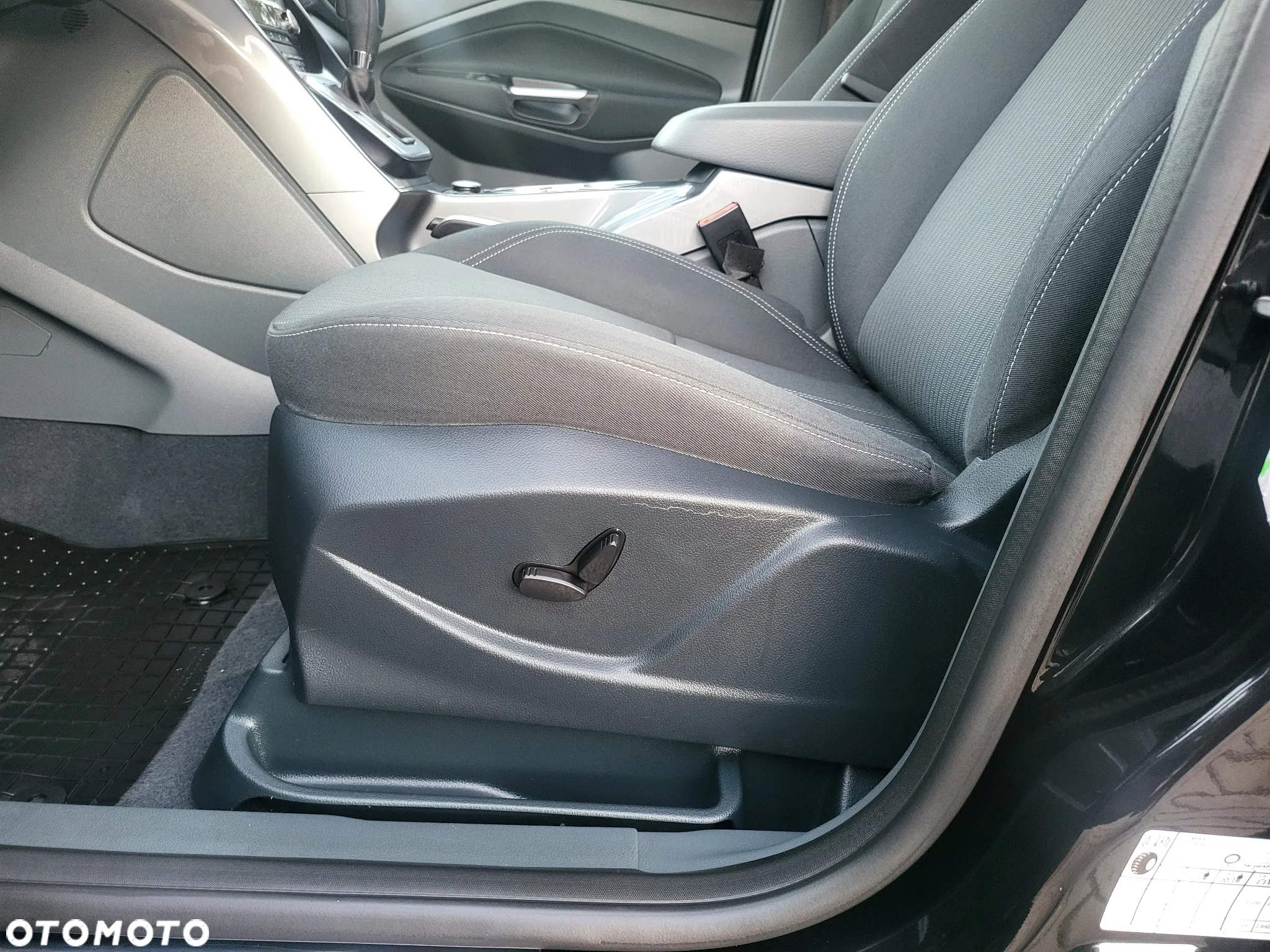 Ford C-MAX 2.0 TDCi Titanium - 12